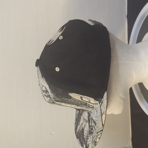 DC Batman Snapback Hat - Picture 2 of 6